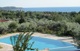 moonbeam hotel pefkari pool